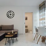 Cozy Apartment 50M From The Sea