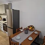 Eleni\'S Apartments