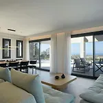 Villa Cocona By Posarellivillas