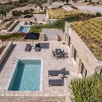 Fari Stone Villas