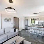 Adam\'S Suite