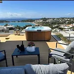 Vouliagmeni Panoramic 200M2 Rooftop & 25M2 Loft