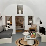 Little Rock Villa - Oia