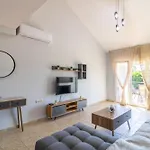 Dimitra Boutique Apartments 2
