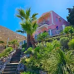 Niriides Hotel Apartments