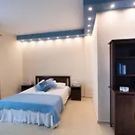 Nv Suites - Sea Front Av Properties