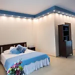 Nv Suites - Sea Front Av Properties