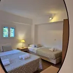 Corfu Sea Front Apartment,The Nest II
