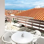 Rona Vista Suites Cozy Veranda