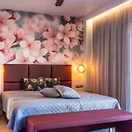 La Reve Luxury Apartments