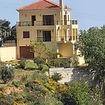 Villa Farangi