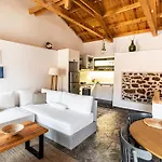 Rock Solid Stone House - Chora Samothraki