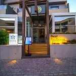 Pearl Seabreeze Suites