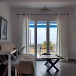 Amfitriti\'S Apartment
