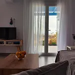 Amfitriti\'S Apartment