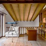 Viros Holiday House With Private Mini Pool Jacuzzi & Spa