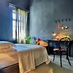 1900 Hotel