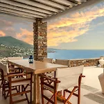 Spacious & Cozy Flat - 5 Mins To Batsi Bay