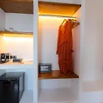 Paros Five Senses
