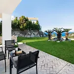Island Hills
