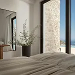 Veda Luxury Villa With Infinity Pool, Jacuzzi And Outdoor Stone Bath