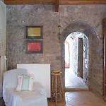 Traditional Stone Build Private Studio