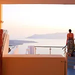 Venetian-Style Santorini Villa 1 Bedroom Villa Astroglia Beautiful Caldera Sea Views Private Jacuzzi Fira