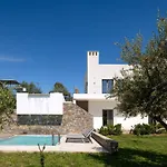 Gorgeous Crete Villa 4 Bedrooms Villa Psinthos Terrace With Two Private Pools Bbq Rethymno
