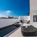 Thrilling Santorini Villa Villa Gauche 2 Bedrooms Furnished Sun Terrace With Private Heated Pool Perissa