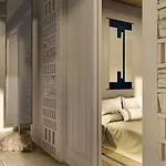 Atlantis Hotel