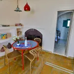 Magnificent Santorini Villa 3 Bedrooms Villa Royal Beautiful Caldera View With 2 Outdoor Hot Tubs Oia