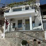 Michalelis Loft & Cave