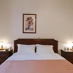 Authentic Suites In Fiscardo