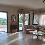 Villa Rodia 4 Guests