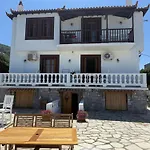 Villa Apostolis Studios