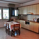 Avlakia Beach Studios & Apartments