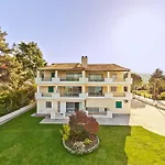 Matina\'S Residence
