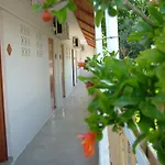 George\'S Apartment