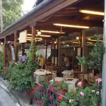 Ria Rooms