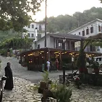 Ria Rooms