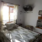 Sarafis Guesthouse