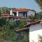 Skites Hotel Bungalows