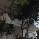Kontessa Studios & Apartments