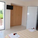 Maria\'S Filoxenia Suites