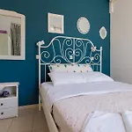 Kamaria Apartments