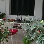 Mouroukis Rooms