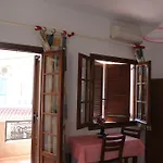 Eva Studios & Apartments