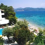 Nikiana Beach
