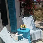 Thavma Summer House