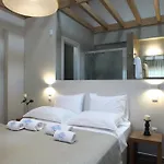 Acqua Di Mare Beach Front Villas